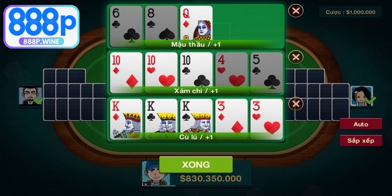 Sau khi xếp bài, người chia bài sẽ phát 4 lá cho mỗi người